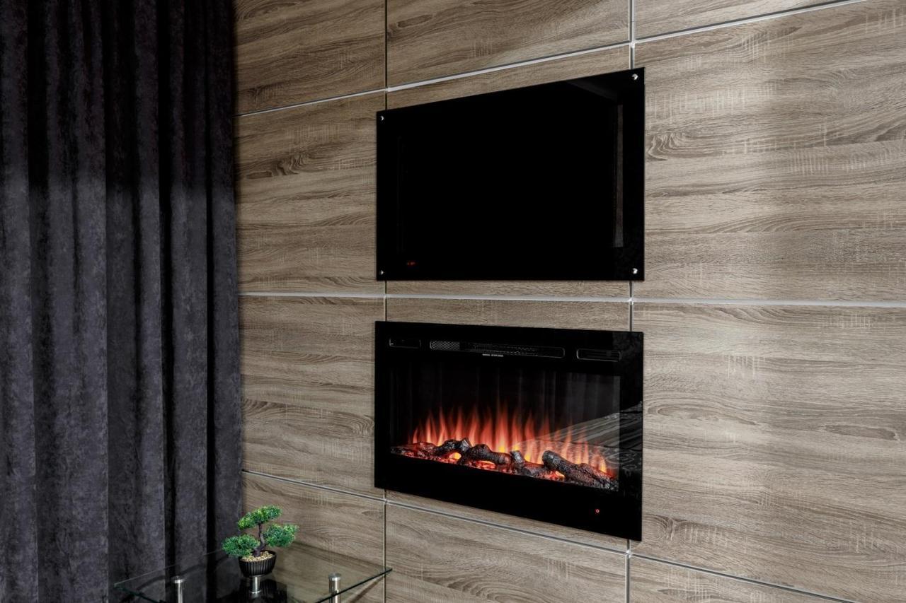 Apartment In The Center! Panoramic Windows! Fireplace! Chişinǎu Buitenkant foto